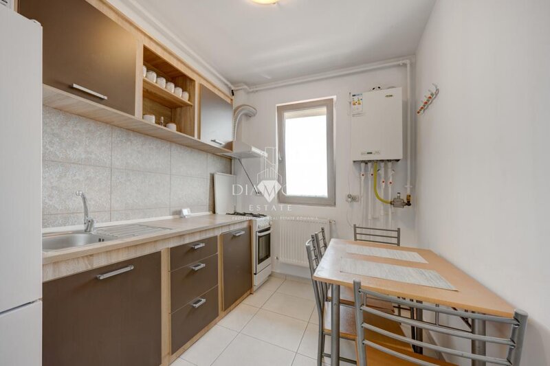 Fundeni, apartament 2 camere, centrala proprie, priveliste frumoasa